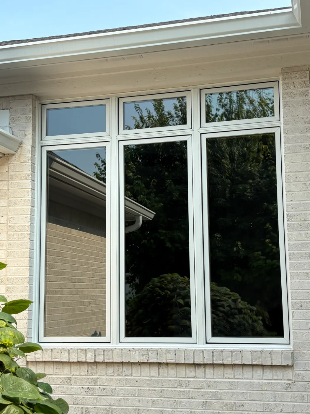 Storm-damaged window documented in Meridian-Kessler